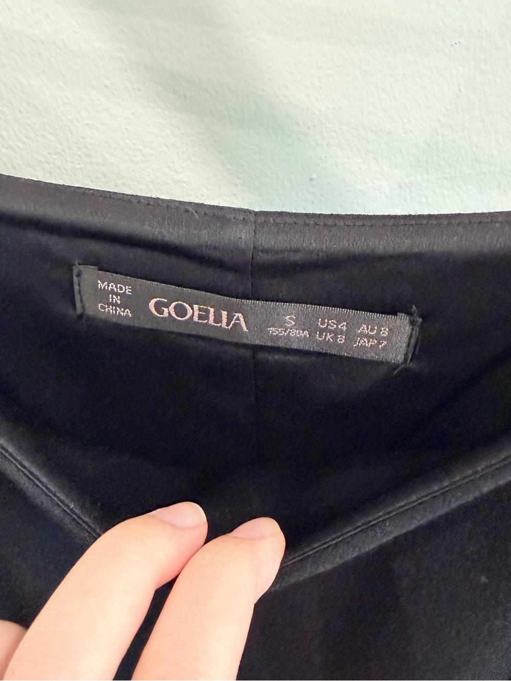 Goelia Classic Black Sleeveless A-Line Dress - Picture 2 of 3